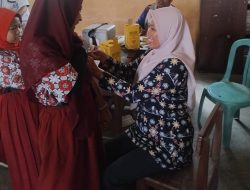 Puskesmas Jayapura Tempuh Perjalanan 2,5 Jam Demi Imunisasi Anak Sekolah