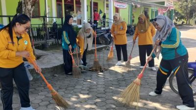 Puskesmas Burnai Mulya Gelar Aksi Bersih Lingkungan, Dukung Indonesia Bersih 2029