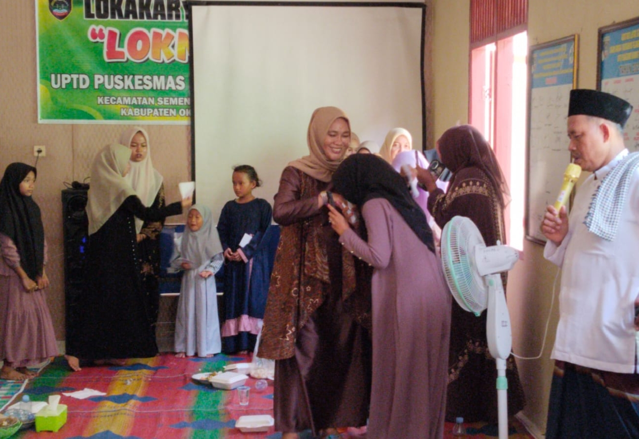 Puskesmas Burnai Mulya Gelar Doa Bersama dan Santun Anak Yatim