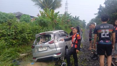 Dihantam KA, Minibus Xpander Ringsek, 1 Orang MD