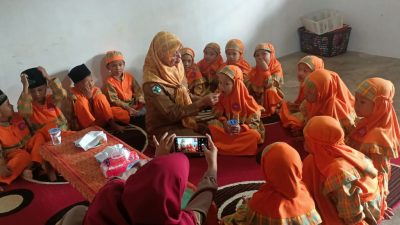 Puskesmas Purwodadi Bagikan Obat Cacing ke Anak SD hingga PAUD