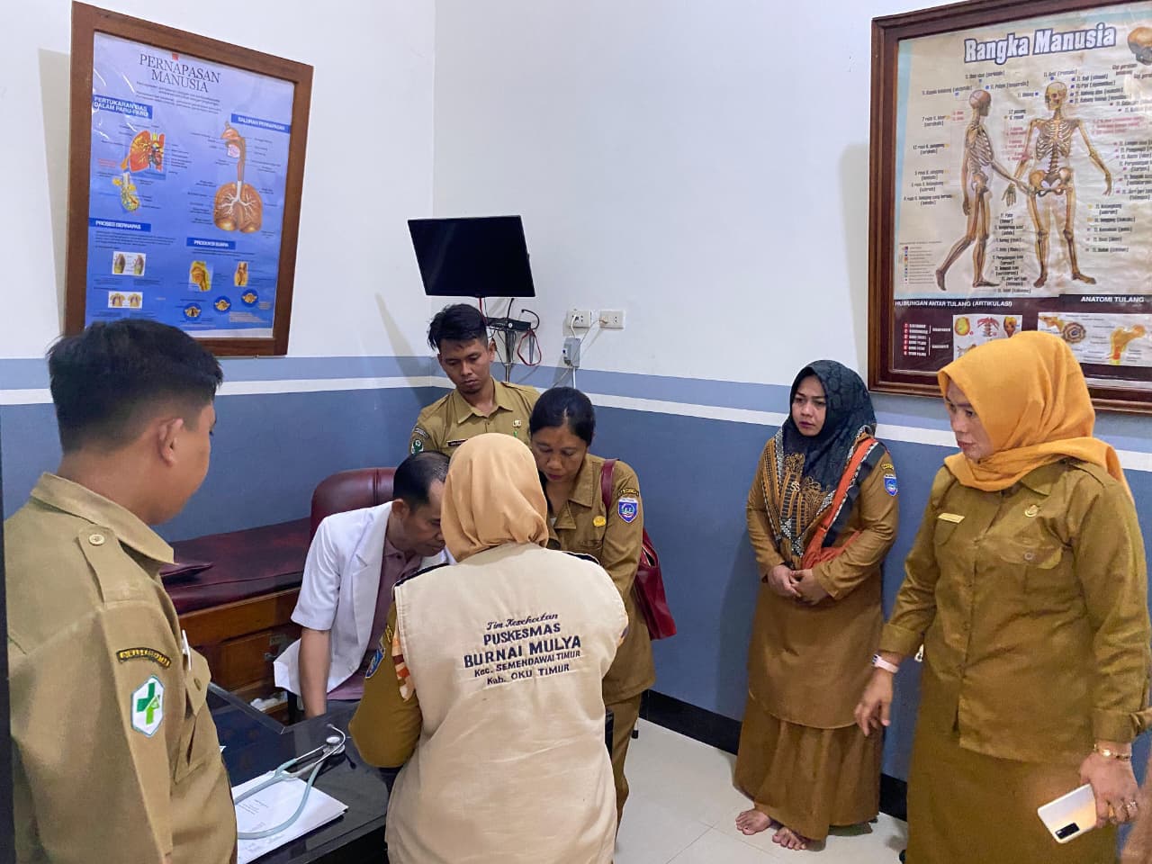 Puskesmas Burnai Mulya Lakukan Monev dan Binwas ke Praktek Mandiri Tenaga Kesehatan