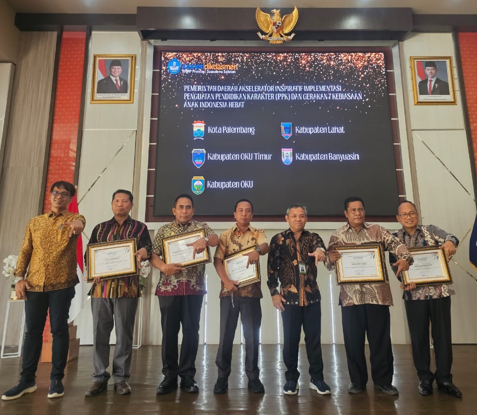 Borong 3 Penghargaan, Disdikbud OKUT Kukuhkan Diri Sebagai Pionir Transformasi Pendidikan Sumsel