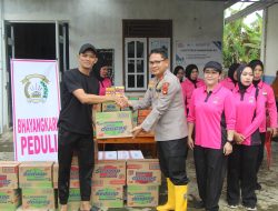 Respon Cepat Kapolres OKUT, Terjun Langsung Ke Wilayah Terdampak Banjir